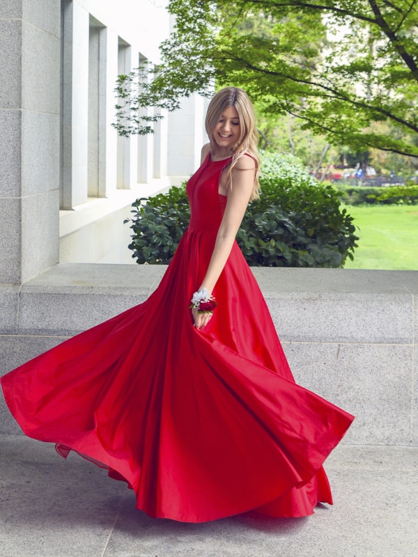 Çiçek Desenli Midi Elbise