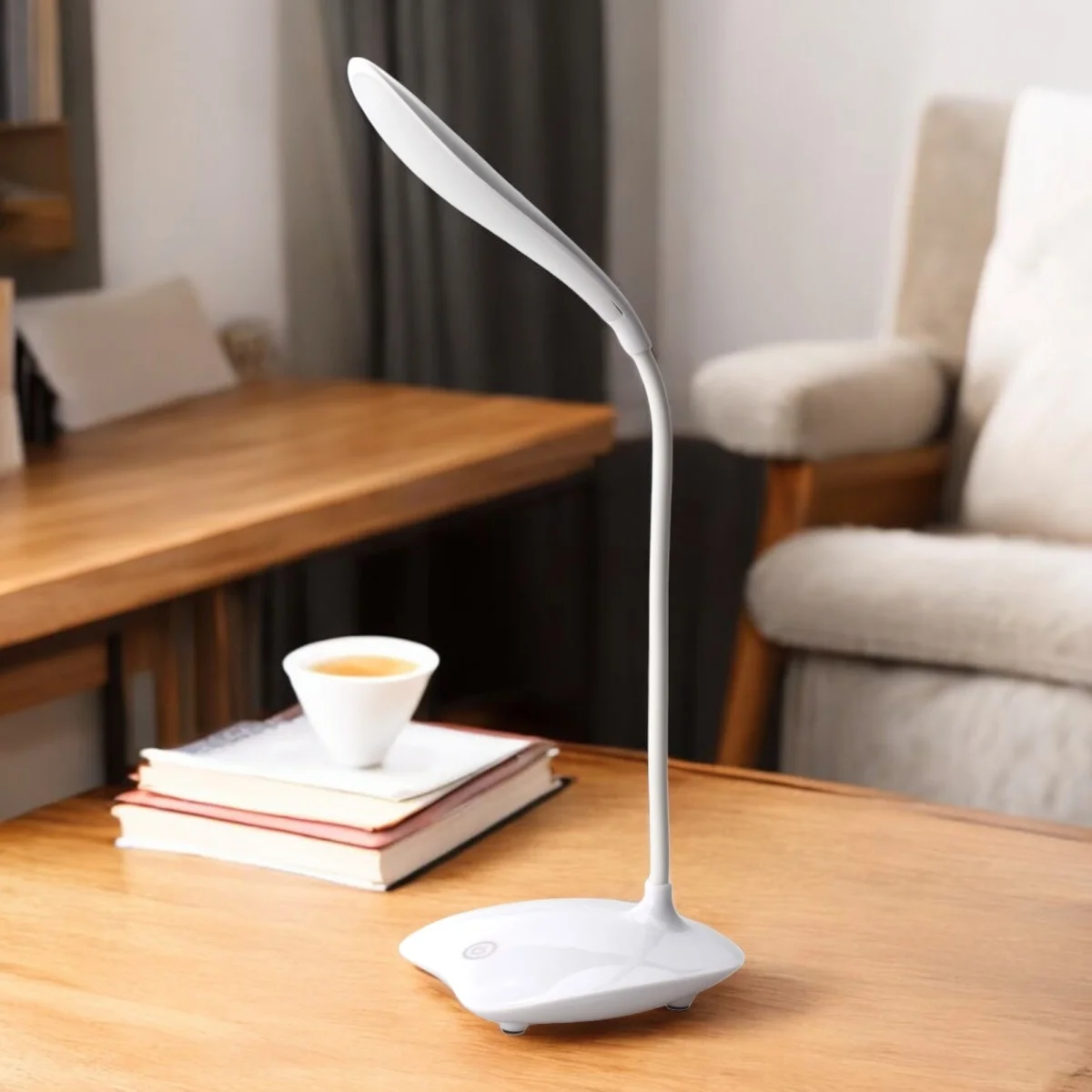 AVEC AV-7224 USB ŞARJLI MASA LAMBASI