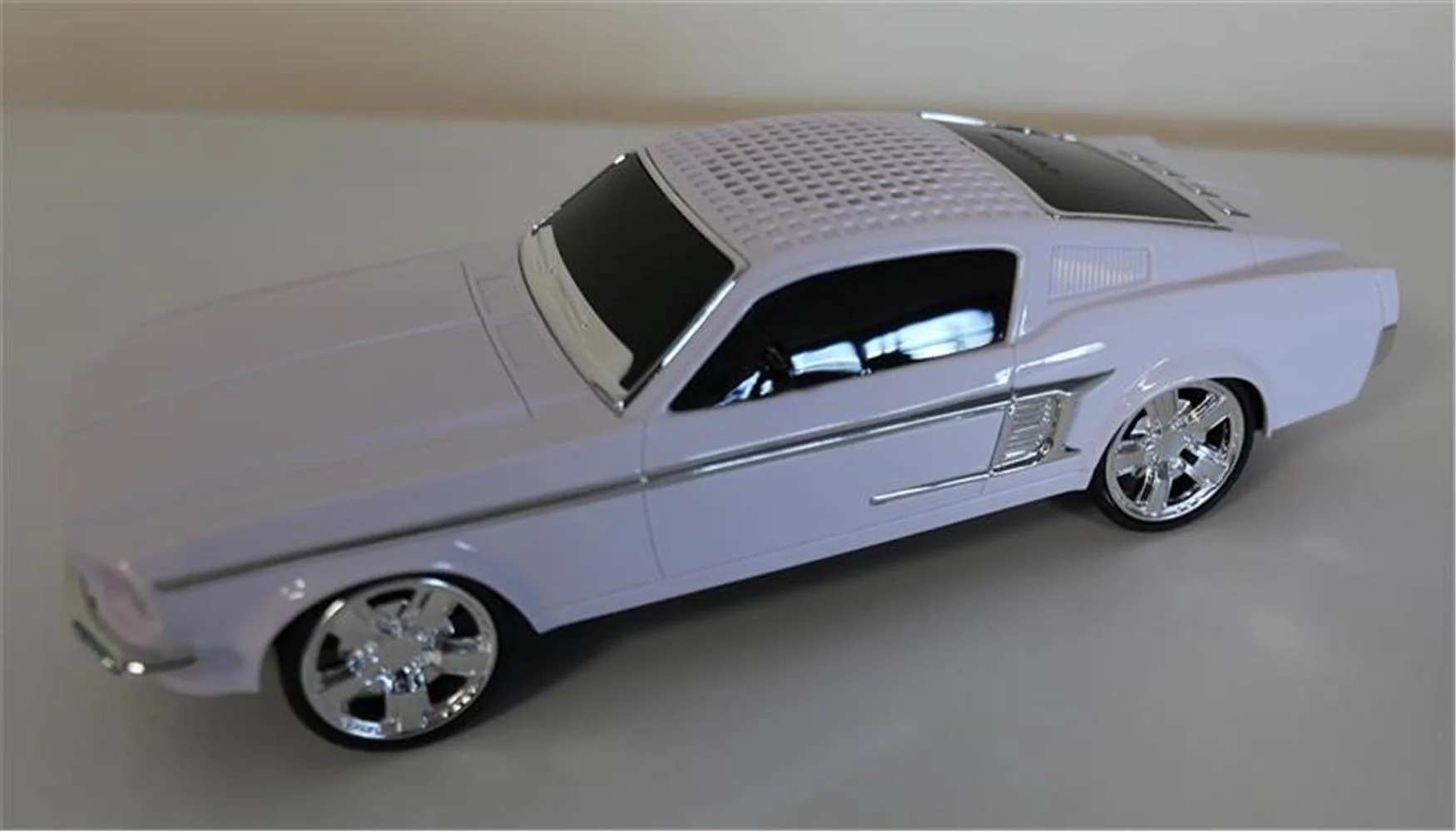 EVERTON RT-1951 Beyaz Arabalı  Bluetooth Fm-Usb-Tf-Aux Şarjlı Nostaljik Radyo